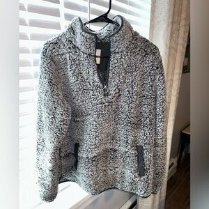 Women’s Sherpa quarter zip